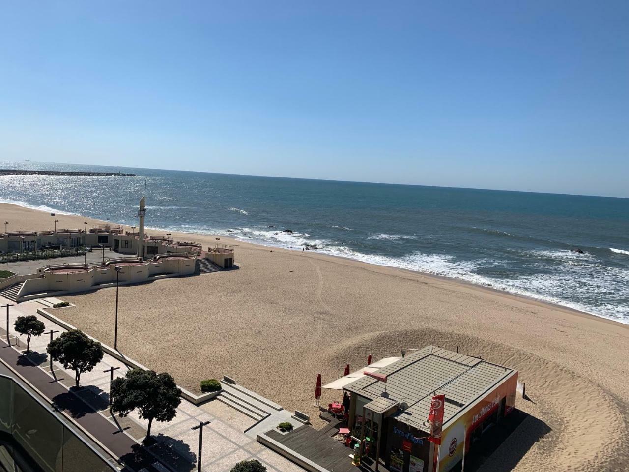 Front Beach Apartment ポボア・デ・バルジン エクステリア 写真