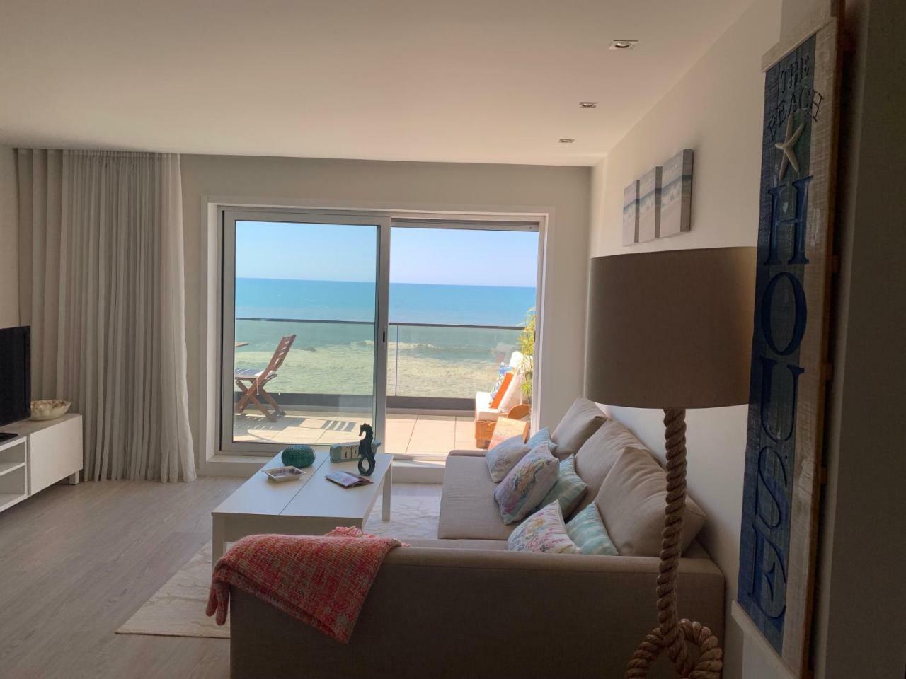 Front Beach Apartment ポボア・デ・バルジン エクステリア 写真