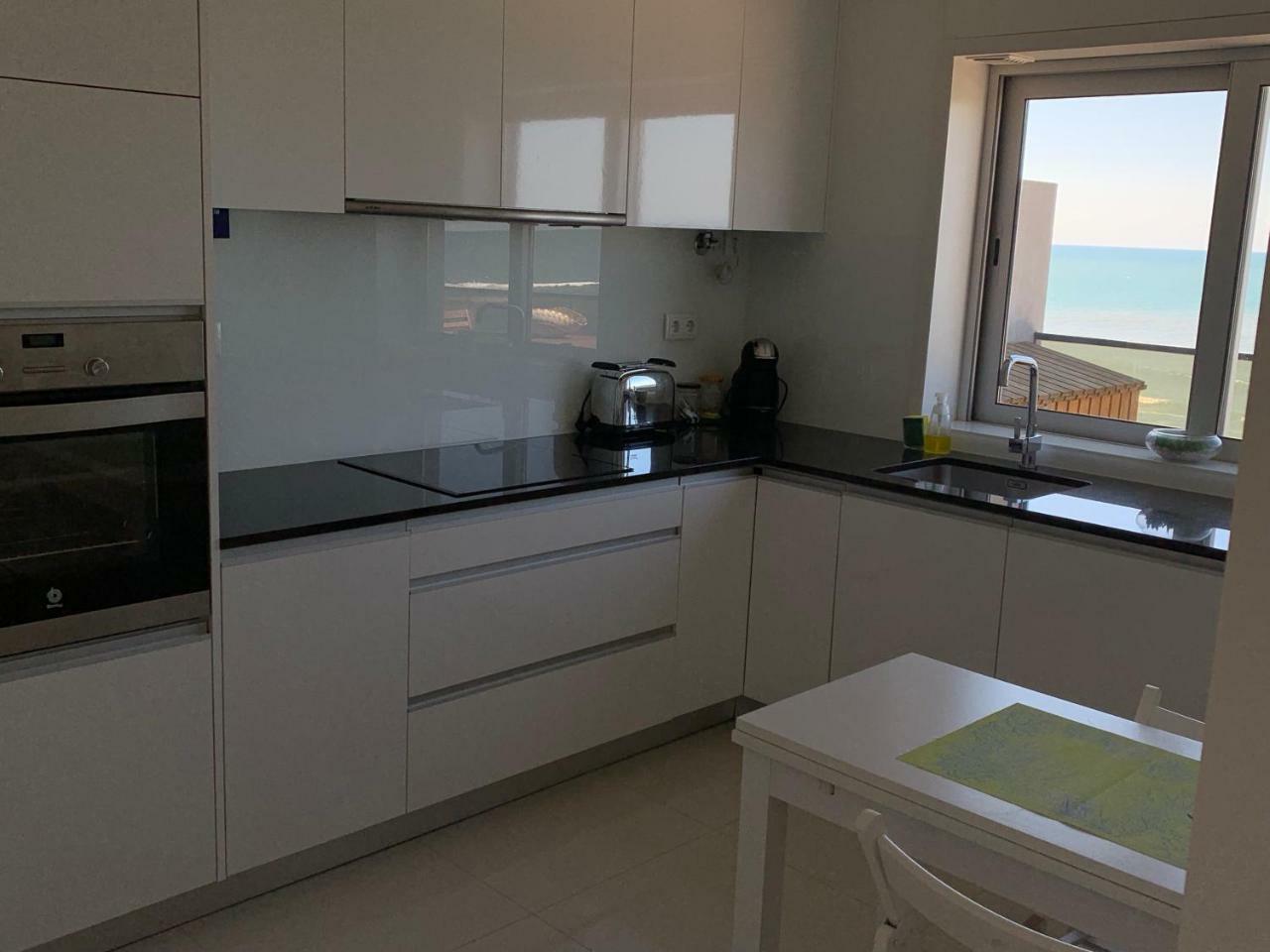 Front Beach Apartment ポボア・デ・バルジン エクステリア 写真