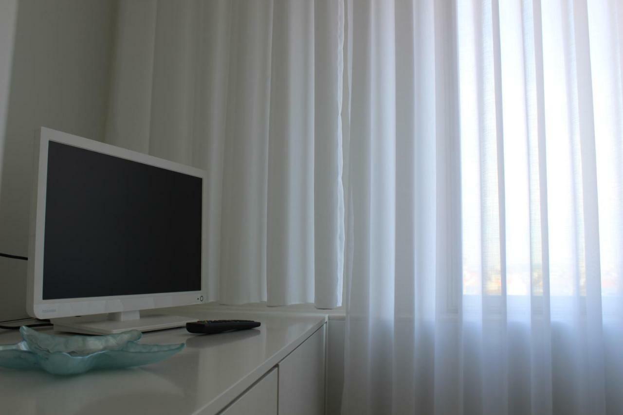 Front Beach Apartment ポボア・デ・バルジン エクステリア 写真