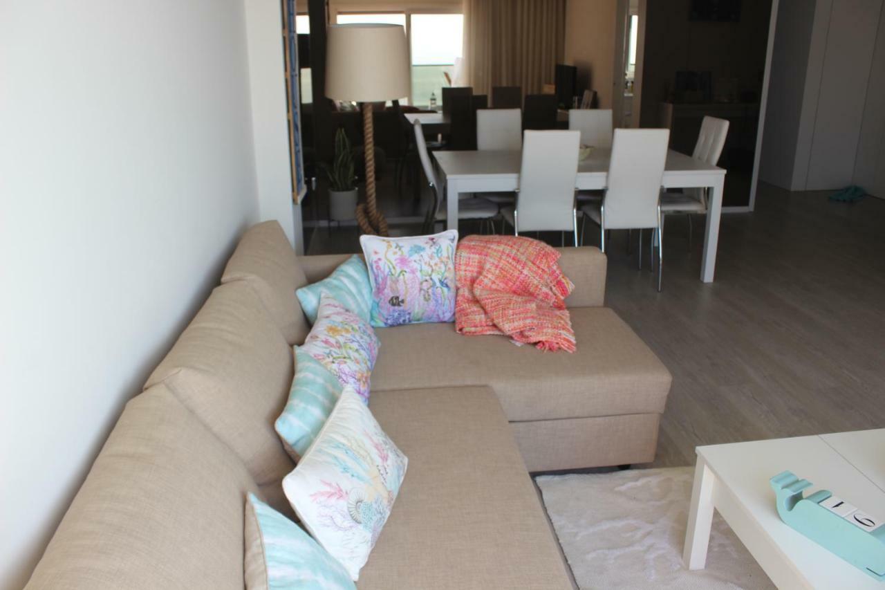 Front Beach Apartment ポボア・デ・バルジン エクステリア 写真